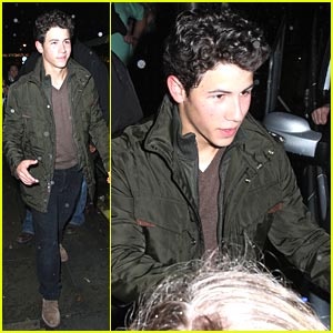 Nick Jonas: Back in London For Les Miserables!