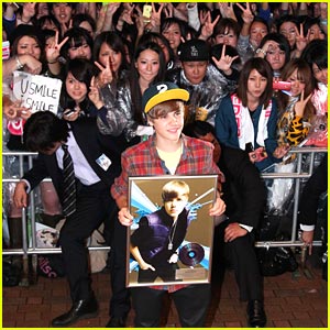 Justin Bieber Takes Over Tokyo