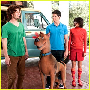 Robbie Amell & Hayley Kiyoko: Scooby Doo & Curse of the Lake Monster -- FIRST LOOK!