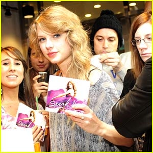 Taylor Swift 'Speaks Now' at Starbucks