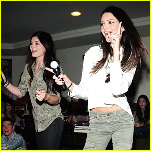 Kendall Jenner: 15th Birthday with Sony PlayStation!
