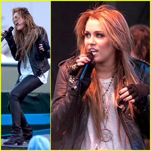 Miley Cyrus: Microsoft Music Maker