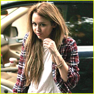 Miley Cyrus: Voice Lesson Lass