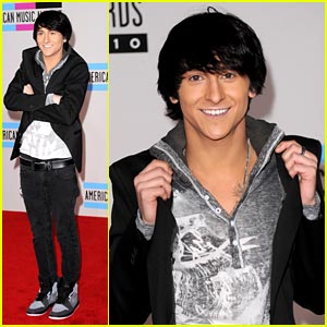 Mitchel Musso: 'Brainstorm' is Out Today!