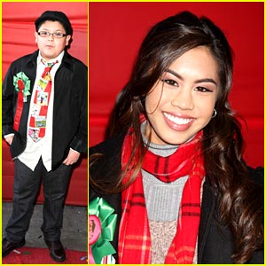 Ashley Argota & Rico Rodriguez: Christmas Parade Pair