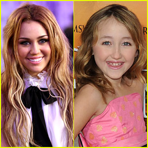 Miley Cyrus: Christmas Karaoke Duet with Noah!