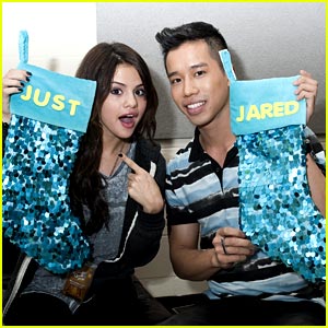 Selena Gomez: Christmas Stockings with Just Jared Jr!