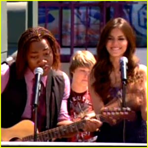 Leon Thomas: Victorious 'Song2You' Preview!