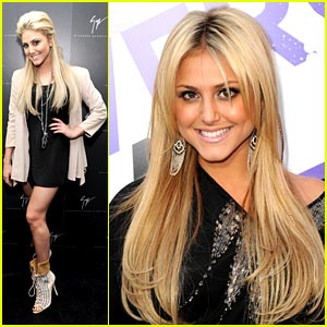 Cassie Scerbo's Bieber Fever on The Rise!