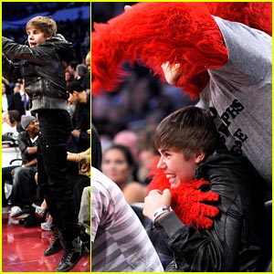 Justin Bieber: NBA All-Star Game Guy!