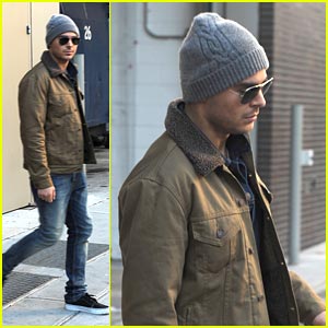Zac Efron: 'New Year's Eve' in NYC!