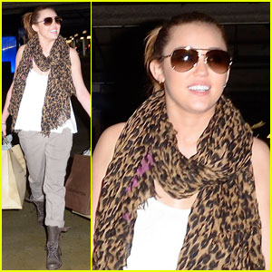 Miley Cyrus: Beverly Center Shopping with Noah!