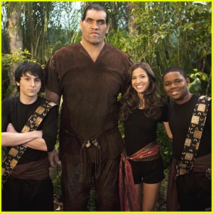 Mitchel Musso & Kelsey Chow Fight A Giant!