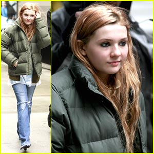 Abigail Breslin: New Year's Eve in NYC!
