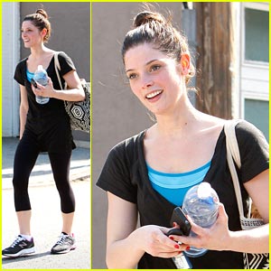 Ashley Greene: Giant Water Bottle For Workout