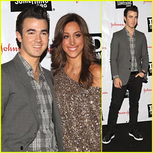 Kevin & Danielle Jonas: Do Something Awards 2011 Kick Off!