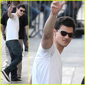 Taylor Lautner: New 'Breaking Dawn' Teaser Poster!