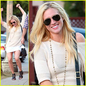 Brittany Snow Does A Little Dance