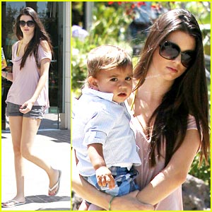 Kendall Jenner: Shopping with Kourtney & Mason!