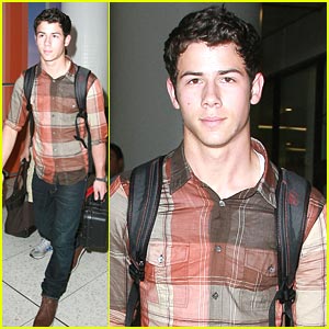 Nick Jonas: LAX Landing
