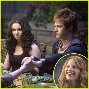 Vanessa Marano & Lucas Grabeel: Feast with the Family