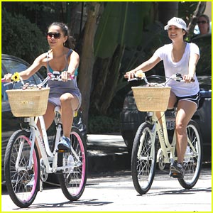 Vanessa & Stella Hudgens: Sister Cyclists