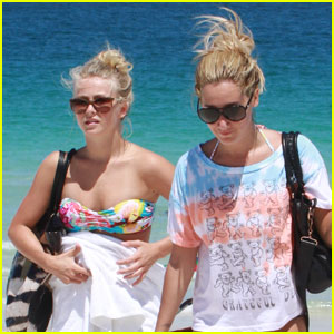 Ashley Tisdale & Julianne Hough: Beach Babes!