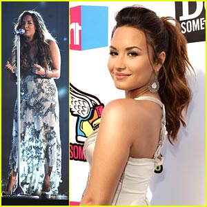 Demi Lovato - Do Something Awards 2011