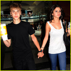 Selena Gomez & Justin Bieber: Smoothie King Sweeties!