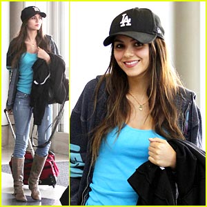 Victoria Justice: Home To Hollywood