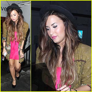Demi Lovato Gets A 'Crave'-ing