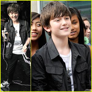 Greyson Chance: Silly String King!