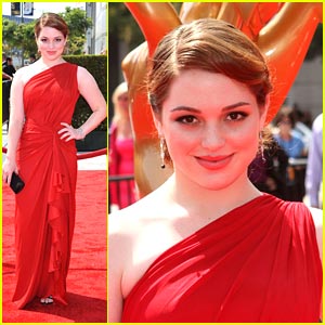 Jennifer Stone: Lady in Red at the Creative Arts Emmys!