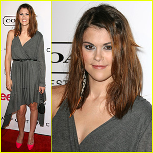 Lindsey Shaw: Teen Vogue Young Hollywood Hottie!