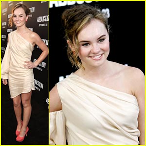 Madeline Carroll: 'Abduction' Premiere Gal