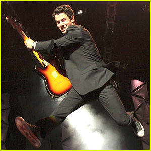 Nick Jonas: Sao Paulo Showstopper!