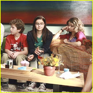 Sarah Hyland: Modern Family Season Premiere Pics!