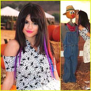 Selena Gomez 'Hits The Lights' for Halloween
