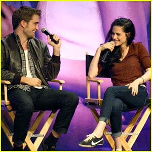 Kristen, Rob & Taylor: Twilight Convention Comrades