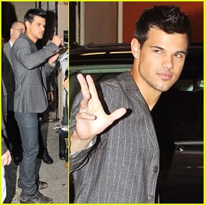 Taylor Lautner is 'Live! With Regis and Kelly'