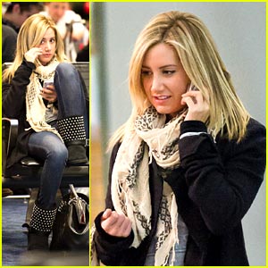 Ashley Tisdale: New Year's in New York!