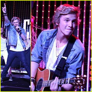 Cody Simpson: Kettle Concert Cutie