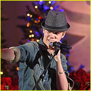 Justin Bieber Finds 'A Home for the Holidays' with Martina McBride
