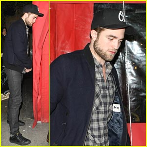 Robert Pattinson: 'Breaking Dawn' Tops Box Office