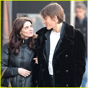 Ashley Greene & Reeve Carney Check Out Columbus Circle