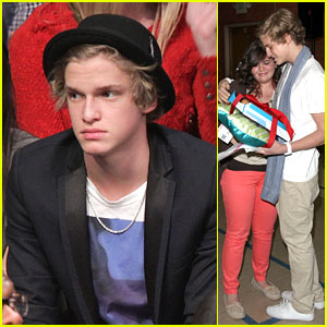 Cody Simpson: Lakers Game with Kendall & Kylie Jenner