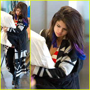 Selena Gomez Has a Pillow Pal