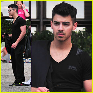 Joe Jonas Has More Clothes than His Female Friends