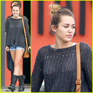 Miley Cyrus Stops By Stanley's