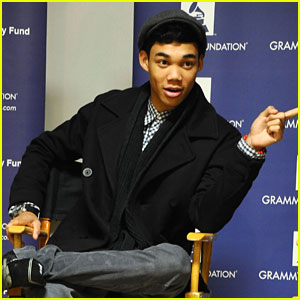 Roshon Fegan: 'Top Of The World' Snippet!
